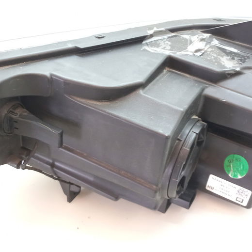 Farol Direito Com Detalhe Chevrolet Tracker 12t 2021