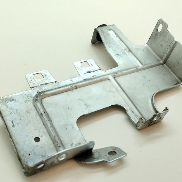 Chapa Suporte Coxim Do Cambio Nissan Grand Livina 1.8 2013