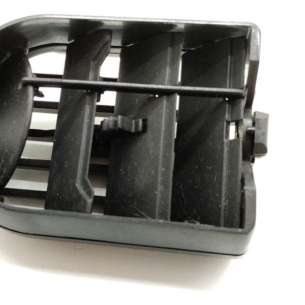 Difusor De Ar Direito Painel Gm Corsa Hatch Maxx 2012