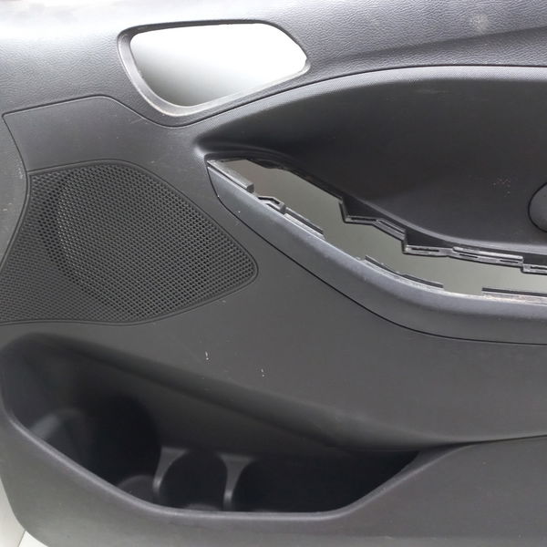 Forro De Porta Dianteira Direita Ford Ka Se 1.5 2016
