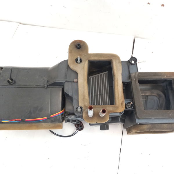 Caixa Do Ar Condicionado Ford Ranger Xl 13p 2009