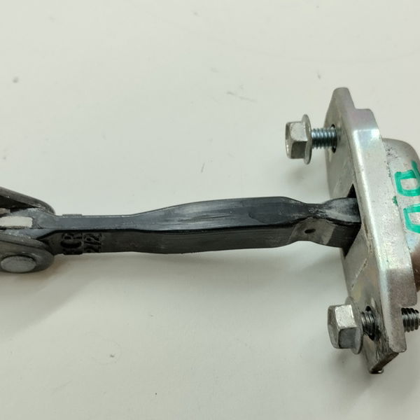 Limitador Porta Dianteira Direita Hilux Sw4 Diesel 2011