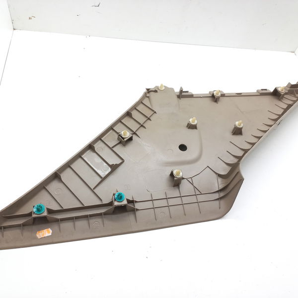 Acabamento Porta Mala Direito Toyota Hilux Sw4 Diesel 2011