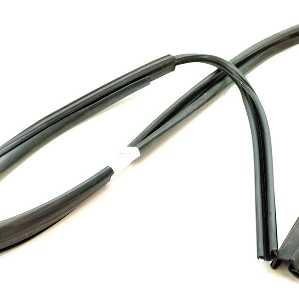 Guarnição Porta Dianteira Direita Toyota Hilux Sw4 2011