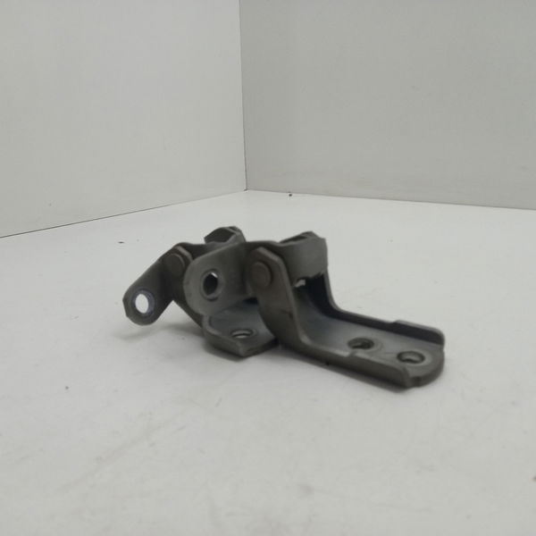 Dobradiça Porta Dianteira Direita  Hilux Sw4 Diesel 2011