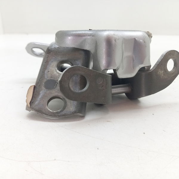 Dobradiça Porta Traseira Direita Hilux Sw4 Diesel 2011