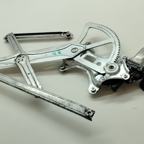 Maquina De Vidro Dianteiro Direito Hilux Sw4 Diesel 2011