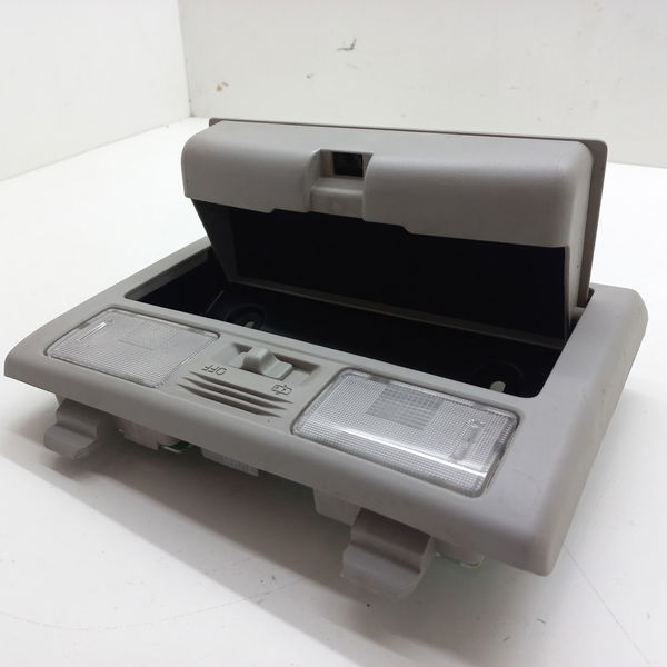 Luz Cortesia Teto Porta Oculo Hilux Srv 3.0 Diesel 2015