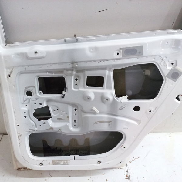 Porta Traseira Direita Com Detalhe Vw Gol 1.6 2022