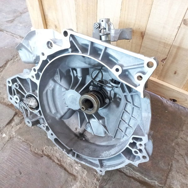Caixa Cambio Manual Gm Tracker 2021