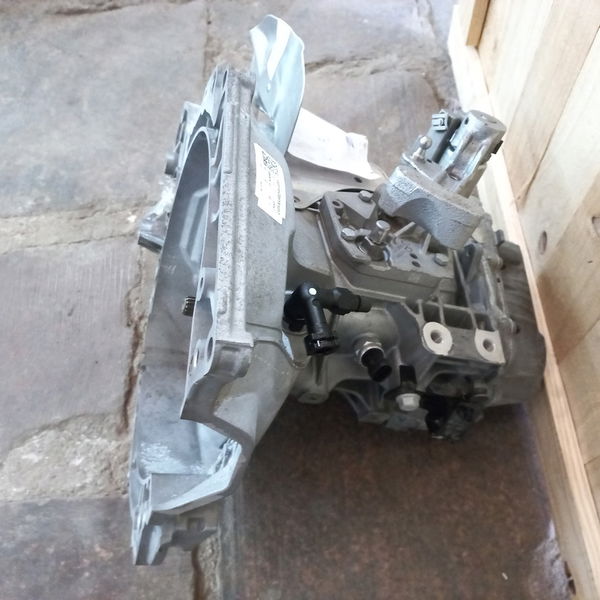 Caixa Cambio Manual Gm Tracker 2021