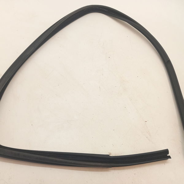 Guarniçao Porta Traseira Direita Vw Gol 1.6 2022