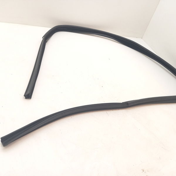 Guarniçao Porta Dianteira Direita Vw Gol 1.6 2022