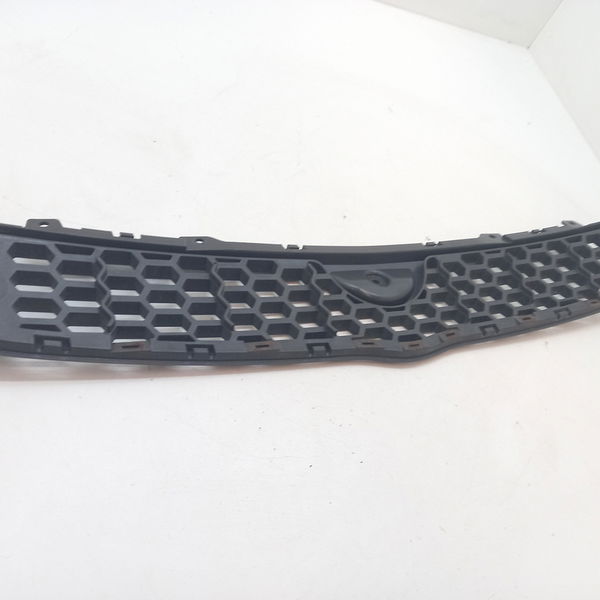 Grade Superior Parachoque Fiat Siena El 2011