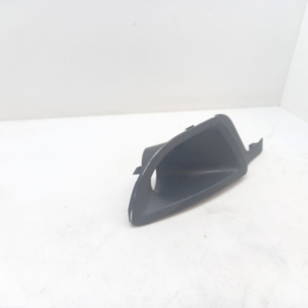 Moldura Farol De Milha Lateral Esquerda Fiat Siena El 2011