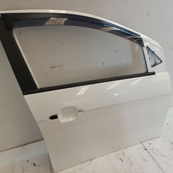 Porta Dianteira Direita Fiat Siena Essence 1.6 2018