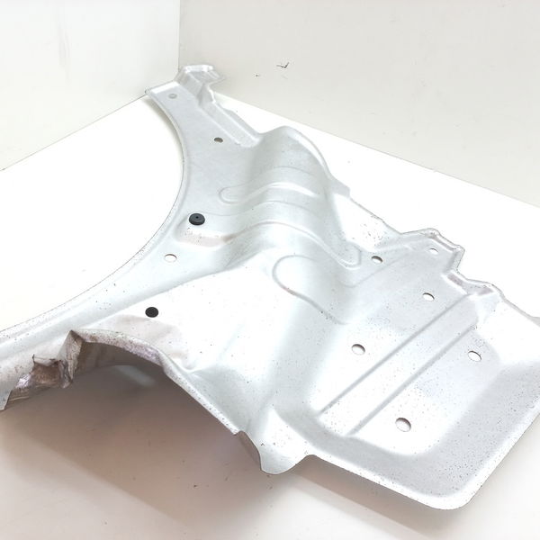 Defletor Caixa De Roda Detalhe Toyota Corolla Xei 2.0 2017