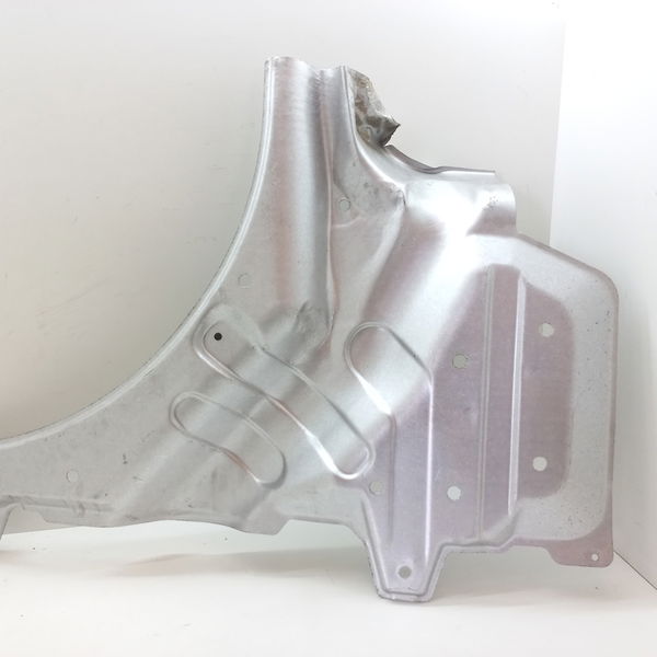 Defletor Caixa De Roda Detalhe Toyota Corolla Xei 2.0 2017