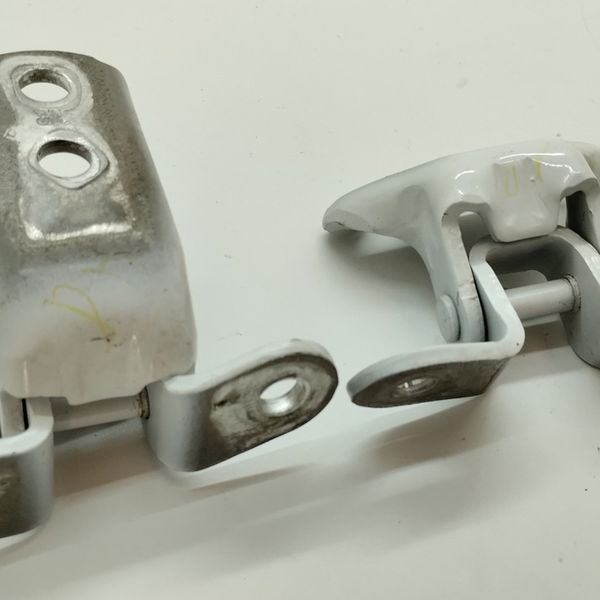 Dobradiça Porta Dianteira Direita Corolla Xei 2.0 2017