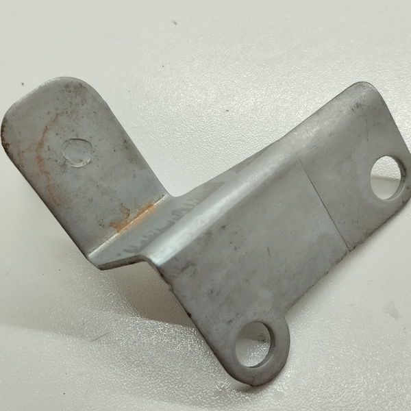 Suporte Mangueira Do Ar Volkswagen Kombi 1.4 2009