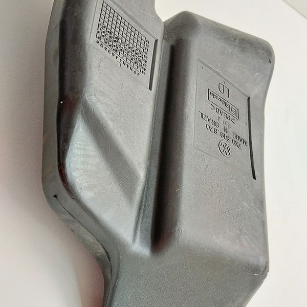 Duto Entrada De Ar Direito Vw Kombi 1.4 2009