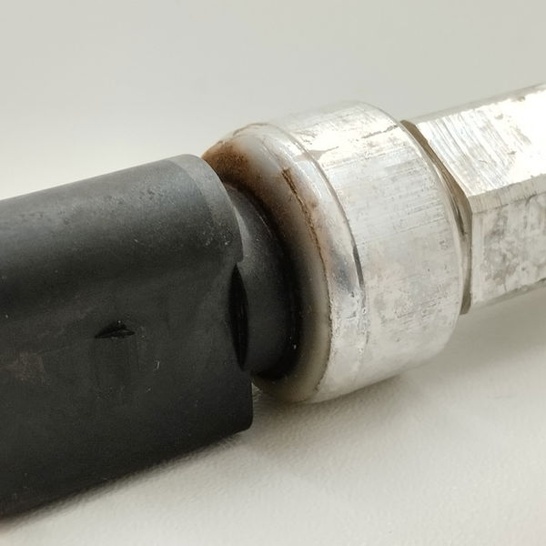 Sensor Pressostato Do Ar Volkswagen Voyage 1.6 2021