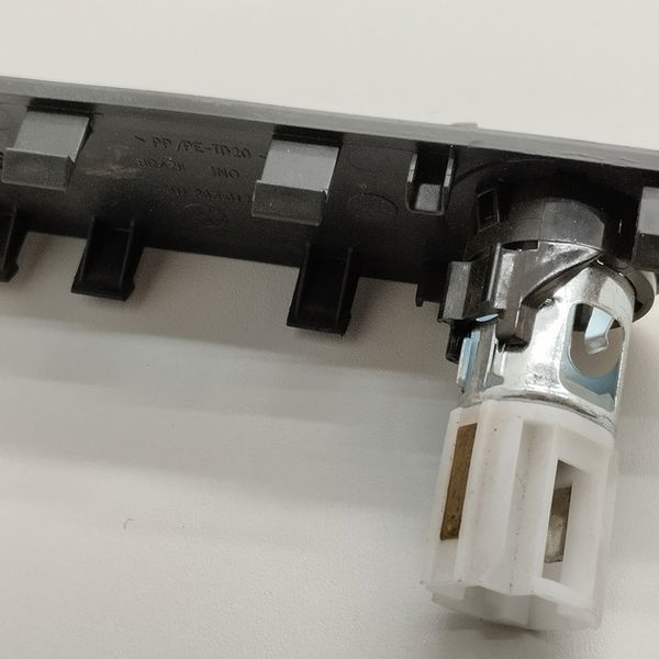 Moldura Acendedor Cigarro Volkswagen Voyage 1.6 2021