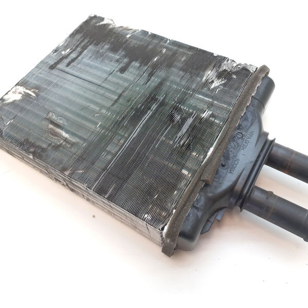 Radiador De Ar Quente Com Detalhe Vw Voyage 1.6 2021