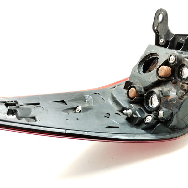 Lanterna Traseira Direita Com Detalhe Hilux Sw4 2021