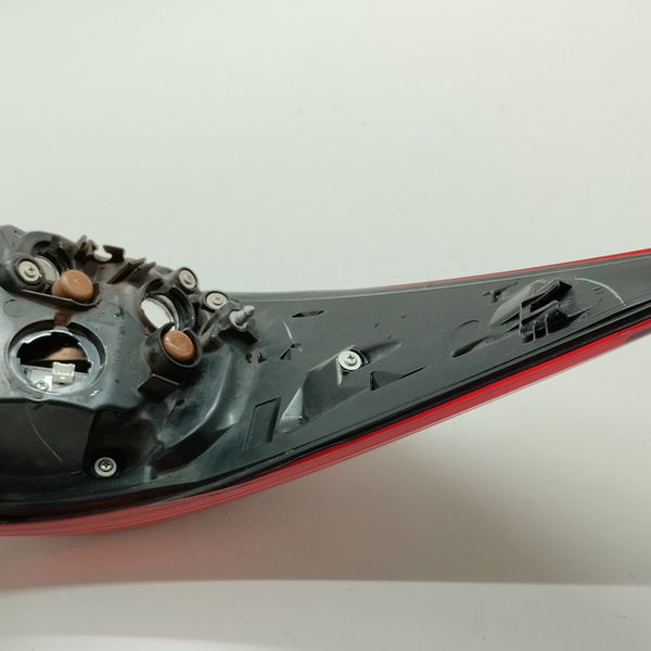 Lanterna Traseira Direita Com Detalhe Hilux Sw4 2021