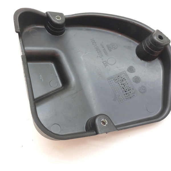 Tampa Da Lanterna Direita Fiat Grand Siena Essence 1.6 2018