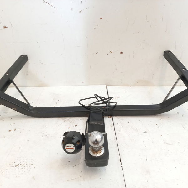 Engate Reboque Traseiro Suzuki G Vitara 2013
