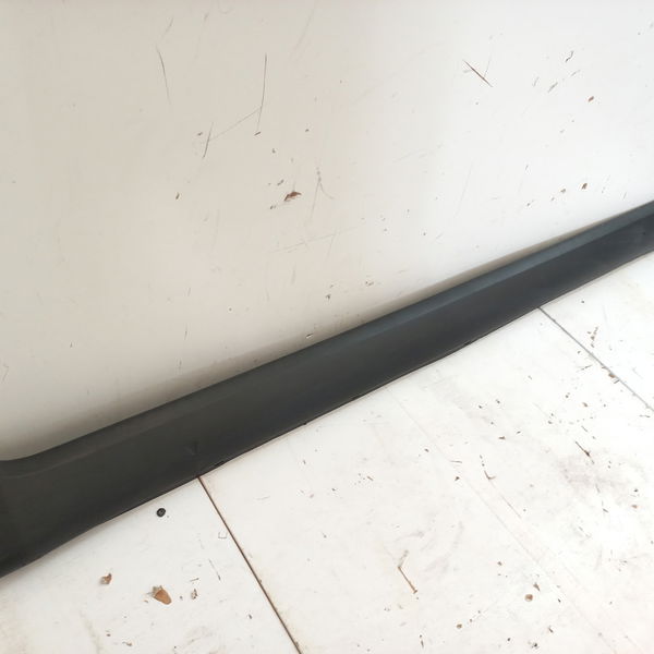 Spoiler Lateral Direito Fiat Grand Siena 1.6 2018