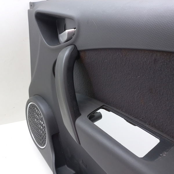 Forro De Porta Dianteira Direita Fiat Grand Siena 1.6 2018