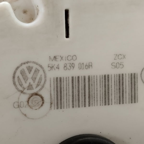 Fechadura Porta Dianteira Direita Volkswagen Jetta Tl 2016