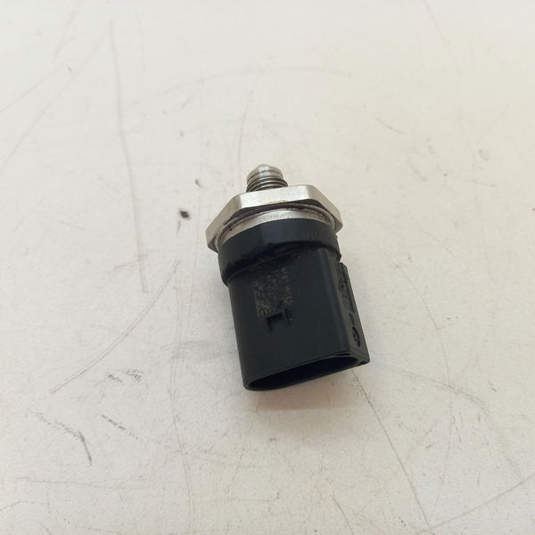 Sensor Pressão Combustível Audi A4 2.0 2009