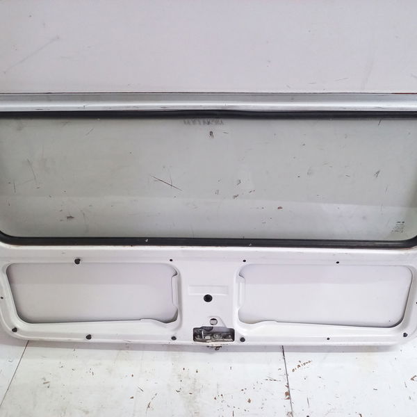 Tampa Traseira Vw Kombi 1.4 2009