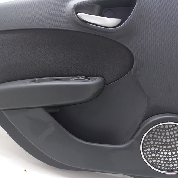 Forro De Porta Traseira Esquerda Fiat Grand Siena 1.6 2018