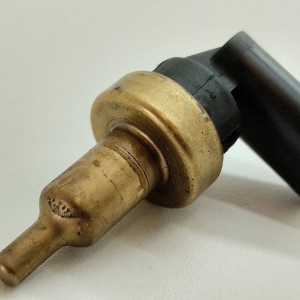 Sensor Temperatura Chevrolet Tracker 2021