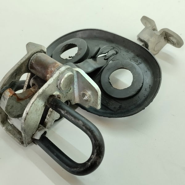 Limitador Porta Dianteira Esquerda Fiat Stilo 1.8 2010