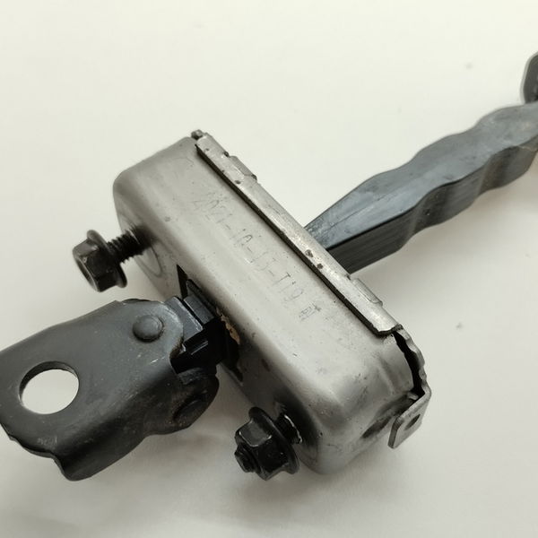Limitador Porta Dianteira Direita Chery Tiggo 5x 2023