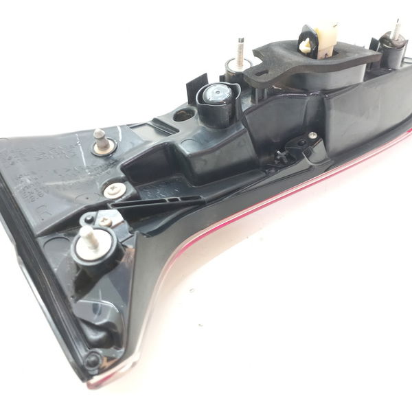 Lanterna Tampa Traseira Direita Toyota Hilux Sw4 Diesel 2020