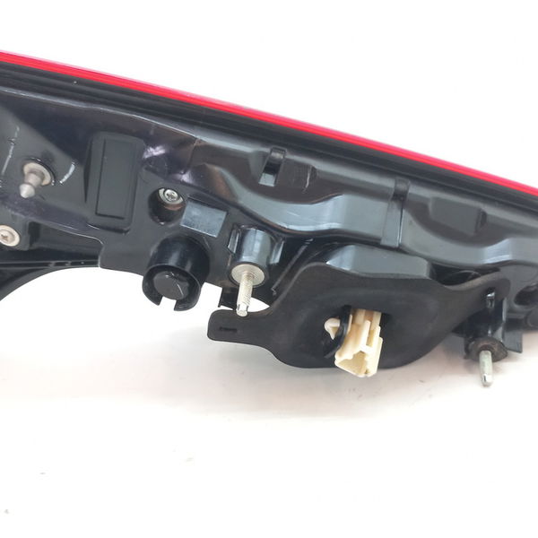 Lanterna Tampa Traseira Direita Toyota Hilux Sw4 Diesel 2020