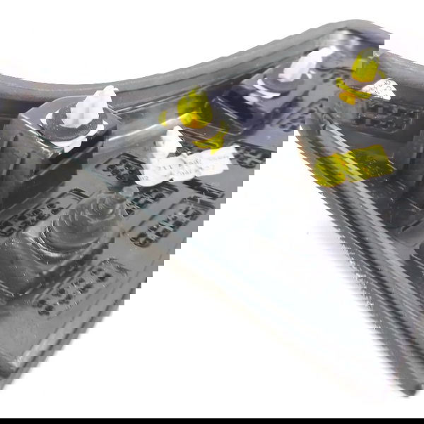 Acabamento Aerofolio Lado Direito Gm Onix 1.0 2023