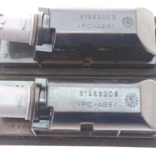 Par Luz De Placa Fiat Cronos 1.3 2019