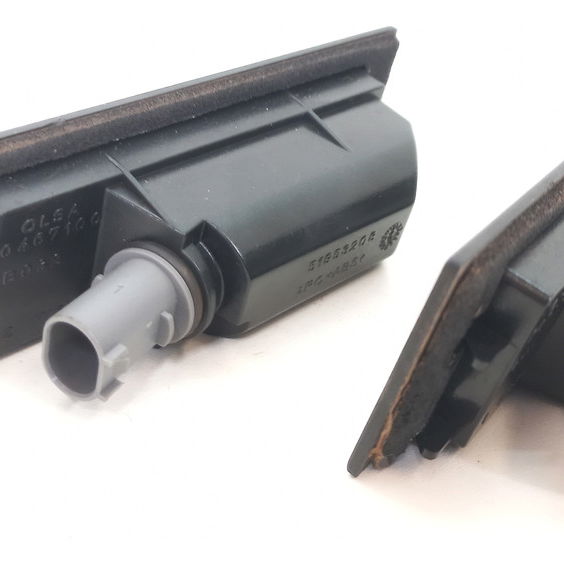 Par Luz De Placa Fiat Cronos 1.3 2019