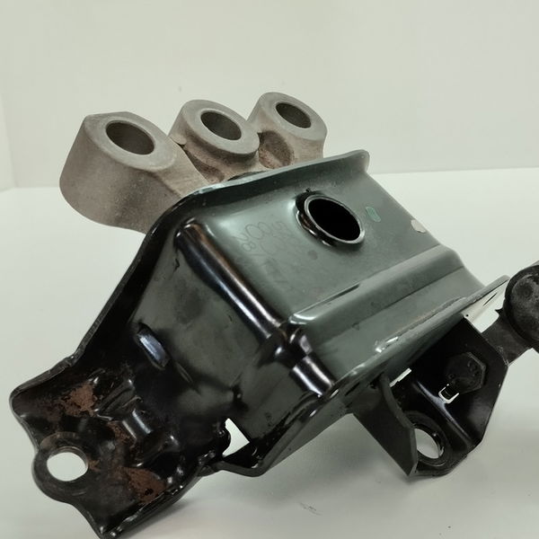 Coxim Do Motor Direito Chevrolet Onix Lt 1.4 2018