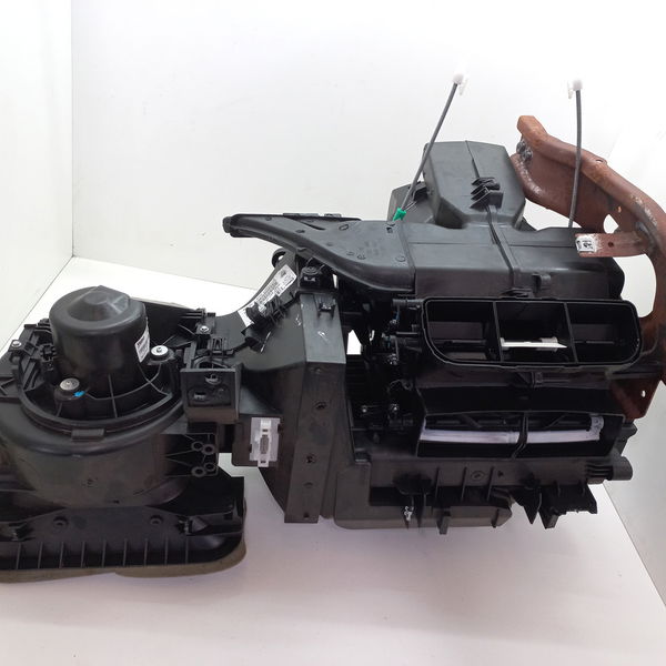 Caixa Do Ar Condicionado Vw Fox Connect 1.6 2018