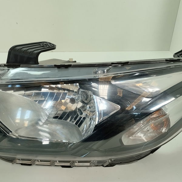 Farol Lado Esquerdo Chevrolet Onix Lt 1.4 2018
