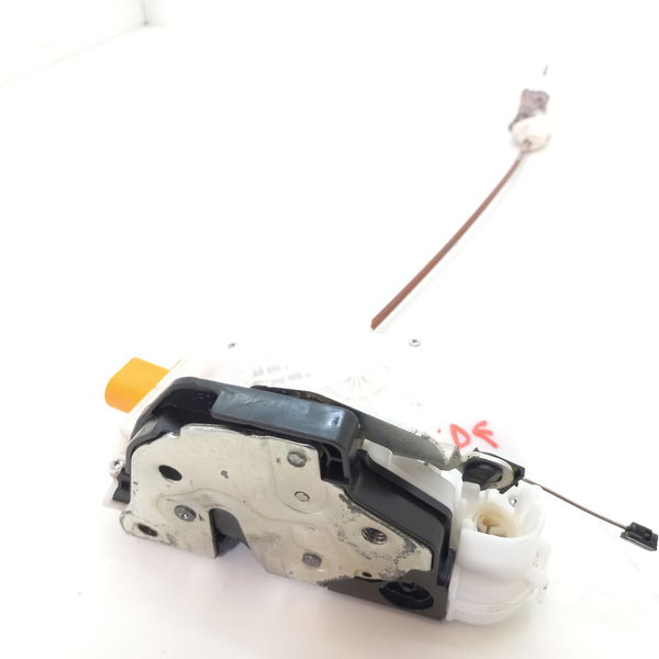 Fechadura Porta Dianteira Esquerda Vw Fox Connect 1.6 2018